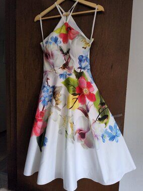 Ted Baker Forget Me Not Wonderful White Floral Dress Size 1 US 4